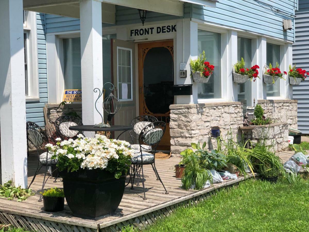 The Bobcaygeon Inn Buitenkant foto