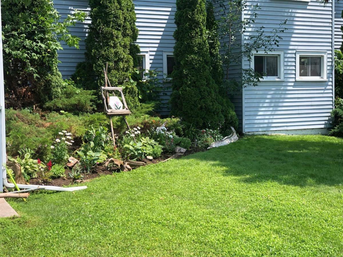 The Bobcaygeon Inn Buitenkant foto
